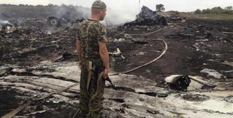 Снимок с места крушения Boeing-777 / Reuters