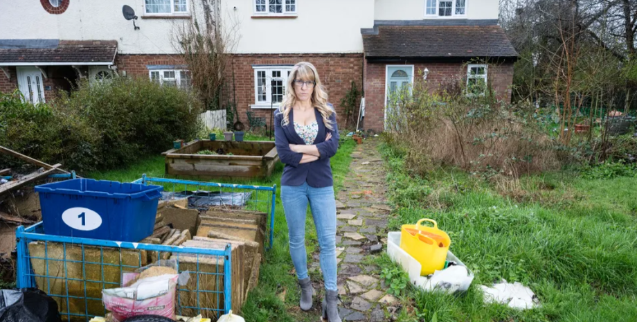 Халатні будівельники, ремонт в будинку, майстри, Мілтон-Кінс, Клер Гарріс, багатодітна матір, курйози