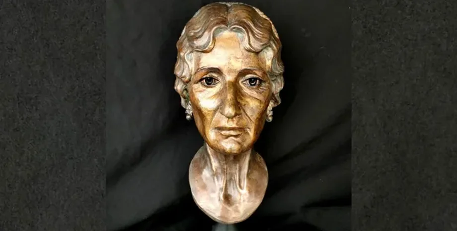 Древнеегипетская мумия, мумифицированная голова, реконструкция лица, судебная скульптура, греко-римский период, компьютерная томография, 3D-печать, исторический артефакт, археология