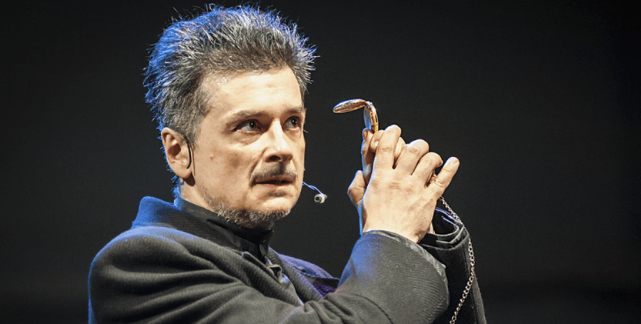 Дмитрий Завадский на сцене