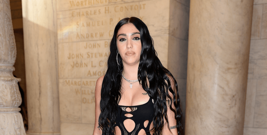 Лурдес Леон, дочь мадонны, показ Marc Jacobs, дети мадонны, лурдес леон стиль, смелое платье