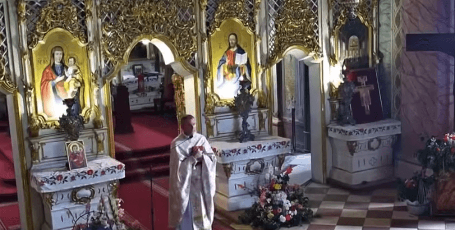 священник, собор, роман курах, собор в ужгороде