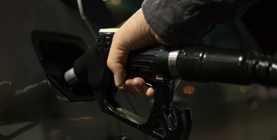 Цены на бензин в Украине, сколько стоит бензин, прогноз по стоимости бензина на АЗС
