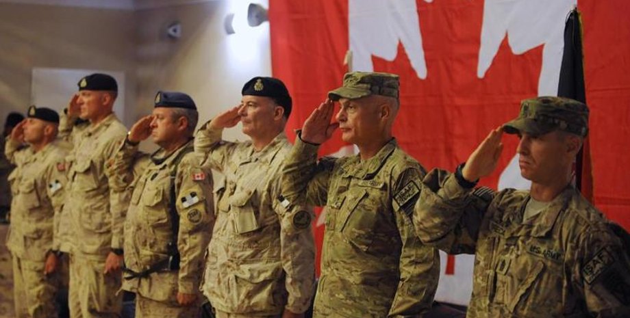 Канадские инструкторы / Фото: Пресс-служба Минобороны
