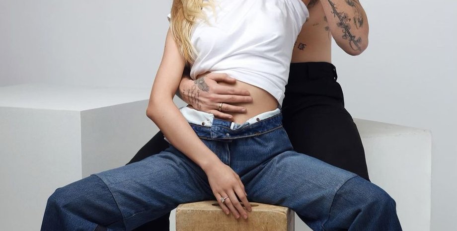 Никола Пельц и Бруклин Бекхэм, Никола Пельц и Бруклин Бекхэм поженились, Никола Пельц и Бруклин Бекхэм модные образы, образы 90-х