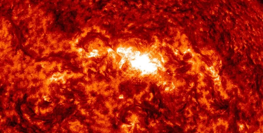 Сонце спалах Х1.2