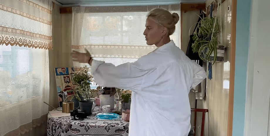 девушка переехала из столицы в родное село