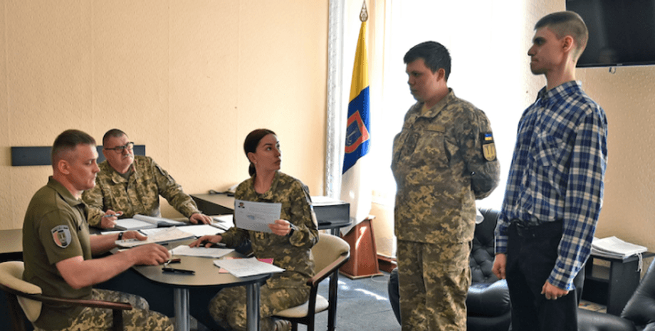 Минобороны разрешило вставать на учет без ТЦК и медосмотра