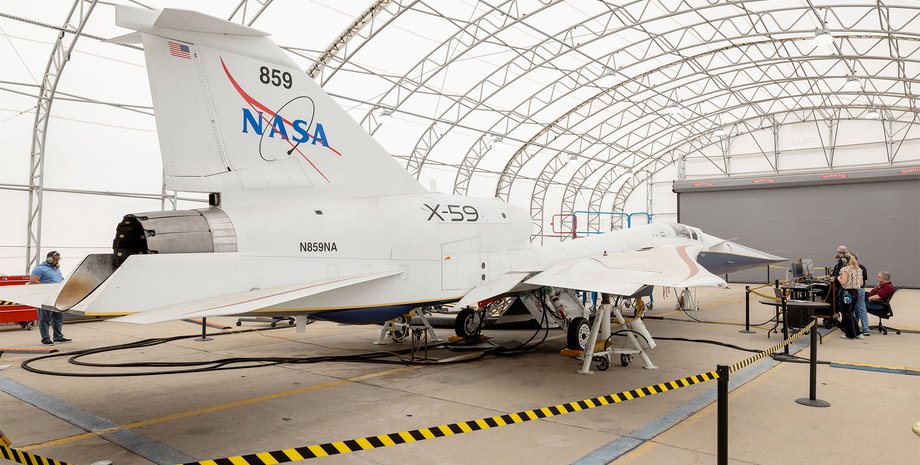 сверхзвуковой самолет X-59