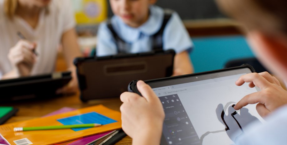 ноутбуки, Lenovo, учеба, Украина