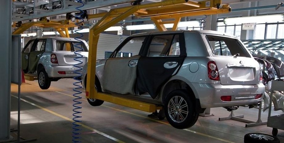 Автосборка на заводе Lifan / Фото: journal.am.ru