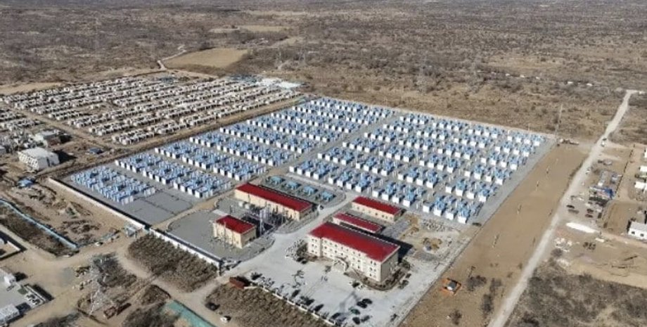 Акумуляторна система заощадження енергії в Китаї