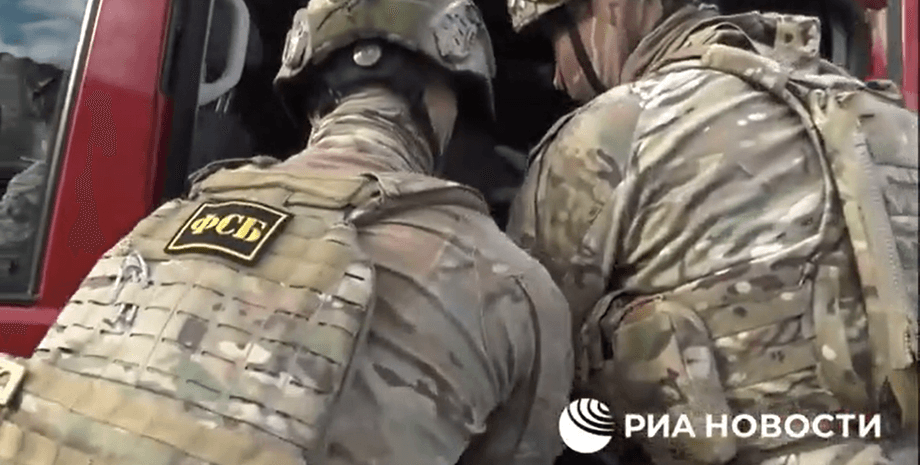 ФСБ звинувачує СБУ, затримали українця, звинувачення ФСБ, диверсії в Росії, ПЗРК ігла, агент СБУ, вибух на Кримському мосту