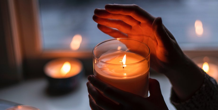 Этот уютный шведский ритуал может помочь с вашей усталостью