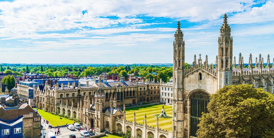 Кембридж, туристы, местные жители