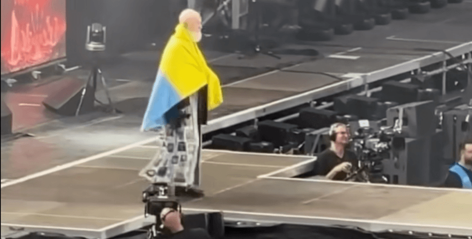 Прапор України на 60-річчі Scorpions