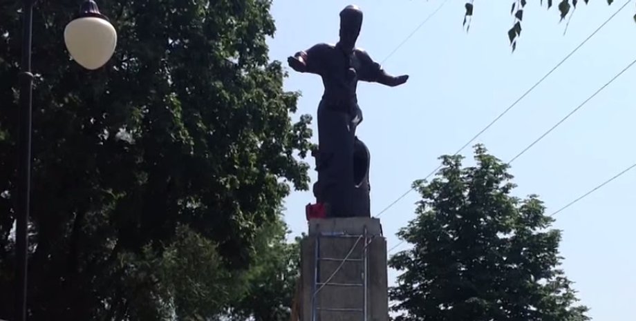 Кадр из видео Youtube