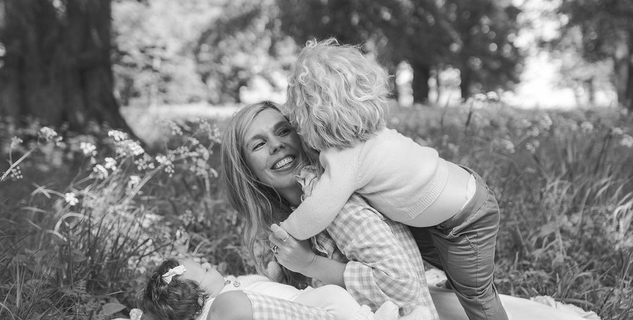 Кэрри Джонсон с детьми