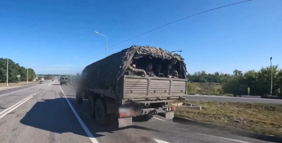 Колонна техники ВС РФ, прорыв в Курской области, Курская область ВС РФ, колонна РФ, бои Курск 9 августа, удар по технике РФ