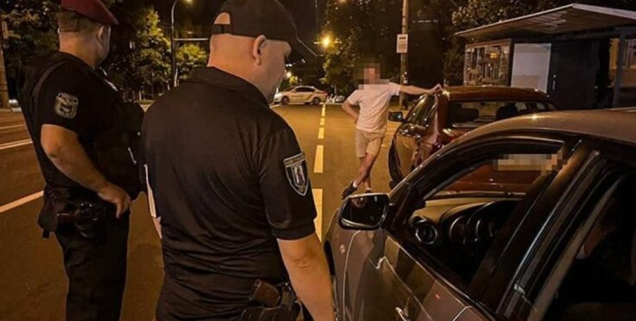 Нарушение комендантского часа, полиция проверка, комендантский час штраф, комендантский час Киев