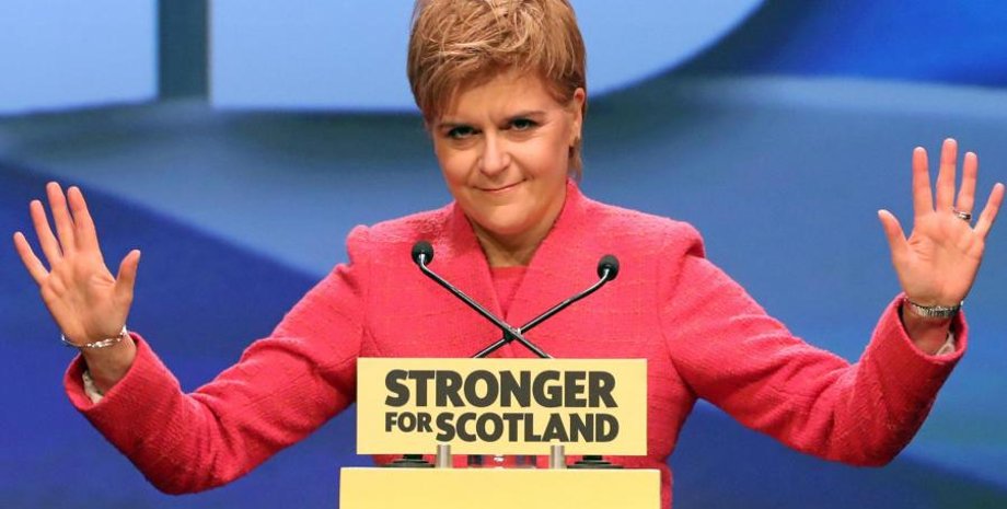 Никола Стерджен / Фото: standard.co.uk