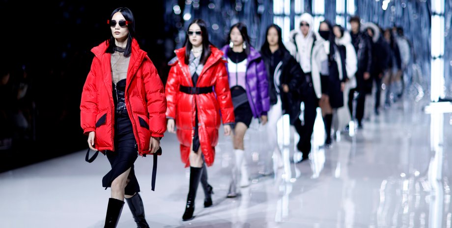 модные пуховики, тренды сезона осень-зима 2021-22, тренды верхней одежды фото