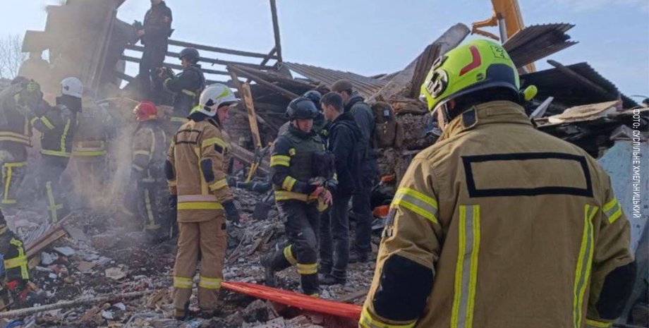 Унаслідок обстрілу Хмельниччини 22 березня двоє людей загинуло, і є поранені