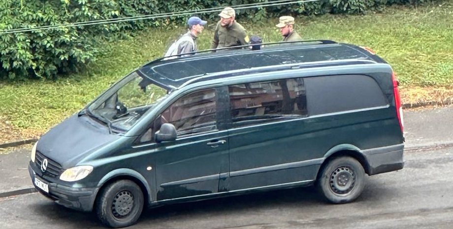 проверка документов, ТЦК, бусик, военные