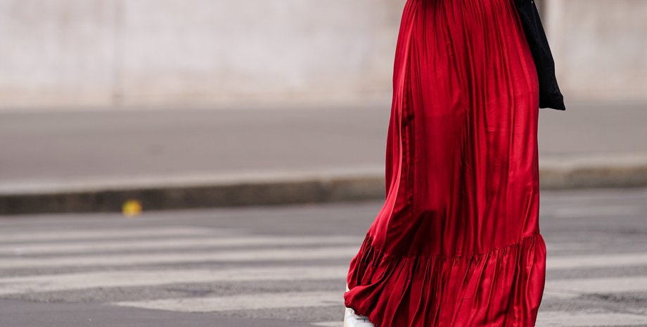 спідниця-максі, довга спідниця, кросівки