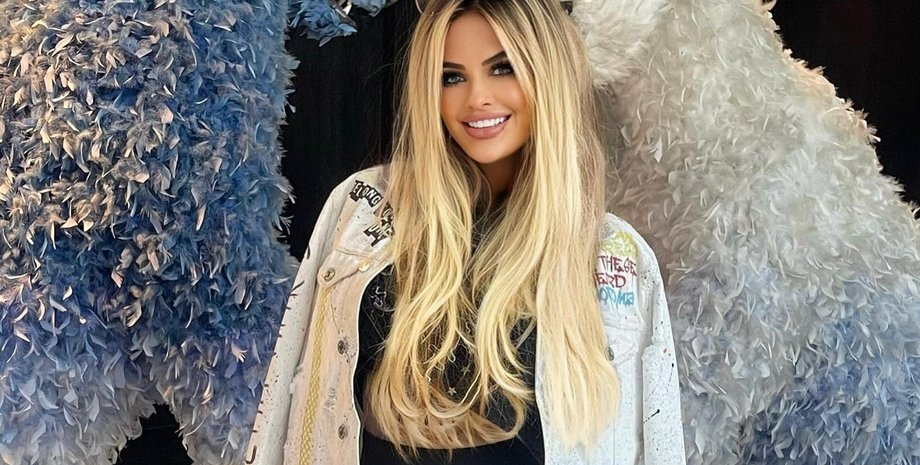 Модель, Марина Смит, модель не пригласили на вечеринку, слишком красивая, подруги не пустили модель на вечеринку, модель жалуется на подруг