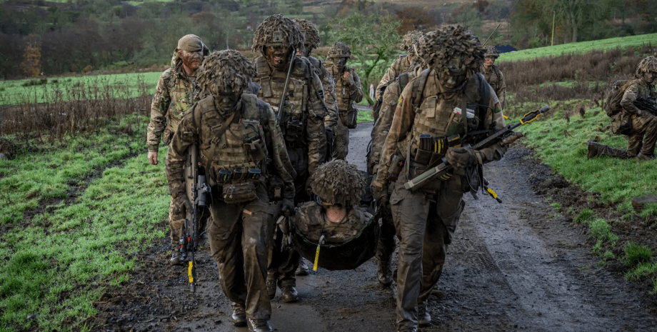 Солдати британської армії Солдати британської армії