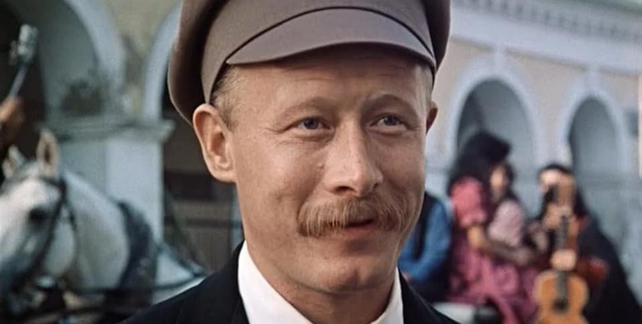 Кадр из фильма "Жестокий романс"