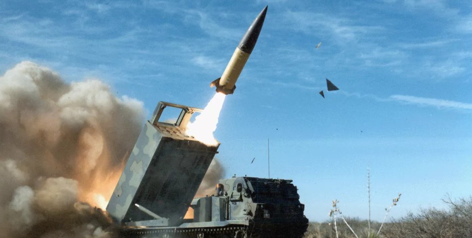 Пуск ракети, ATACMS, ракета більшої дальності, США, постачання зброї, війна в Україні