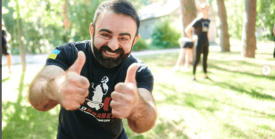 Арам Арзуманян