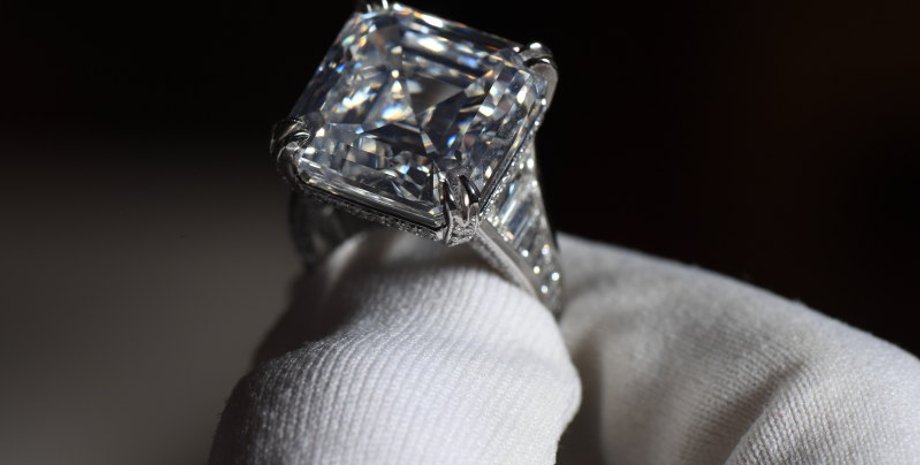 тиффани идет из россии, российские бриллианты и алмазы, санкции против россии, российско-украинская война