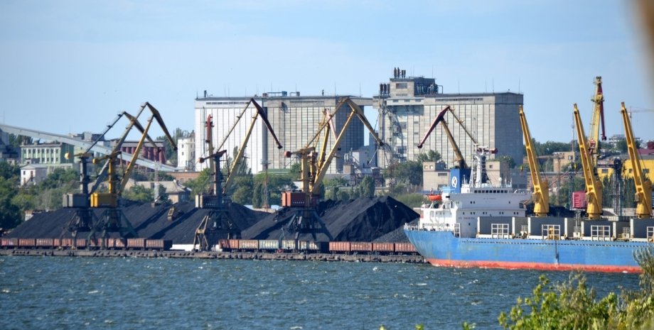 Морський порт у Миколаєві вихід до Чорного моря