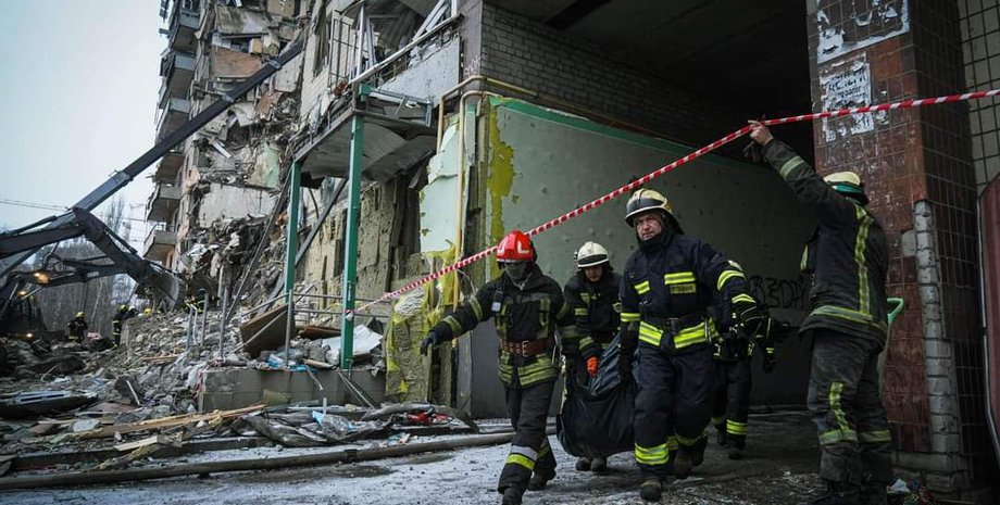 спасатели, ракетный удар днепр, набережная 118 днепр, гсчс