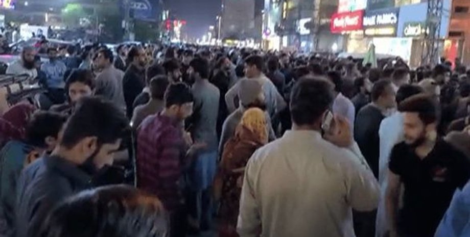 Пакистан, Исламабад, землетрясение, Афганистан, Узбекистан, люди, стихийное бедствие