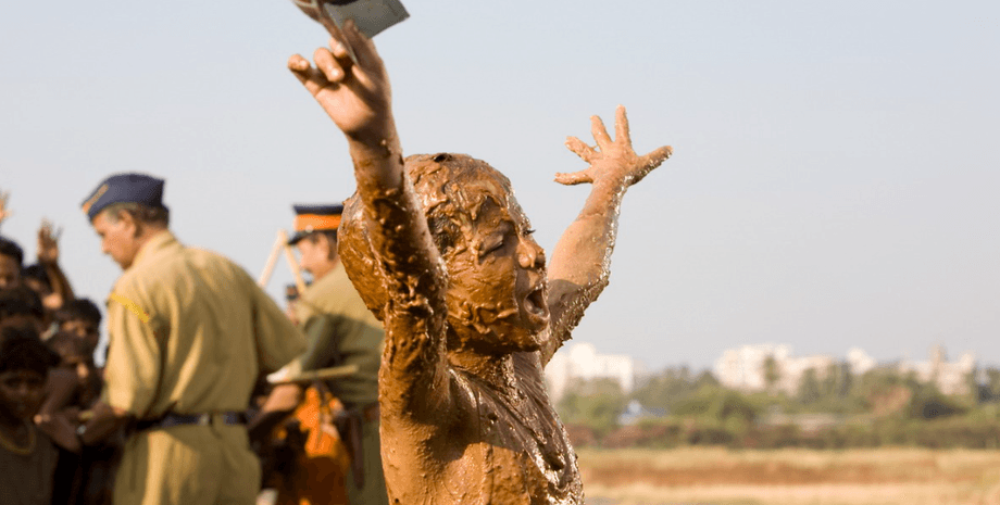 Мільйонер з нетрів, Денні Бойл, трейлер