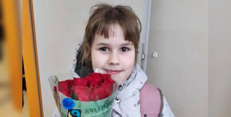 9-річна дівчинка з України