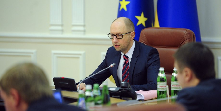 Арсений Яценюк / Фото пресс-службы Кабмина