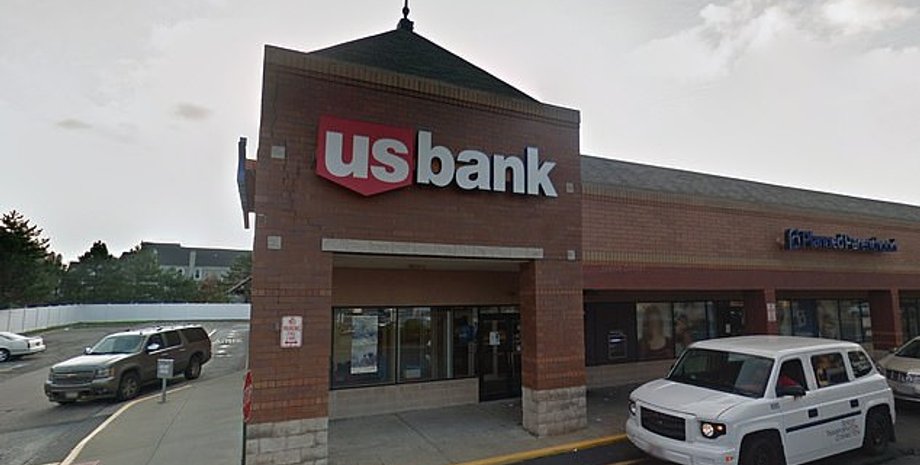 США, ограбление банка, неудача грабителя, внимательный кассир