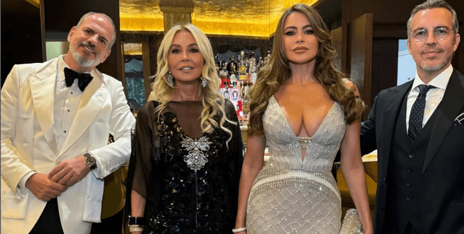 Луис Балагера, Анастасия Соаре , София Вергара и Алехандро Асена