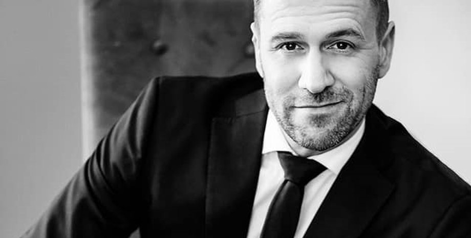 Kyiv Post, Люк Шенье, 5th Element Аdvertising