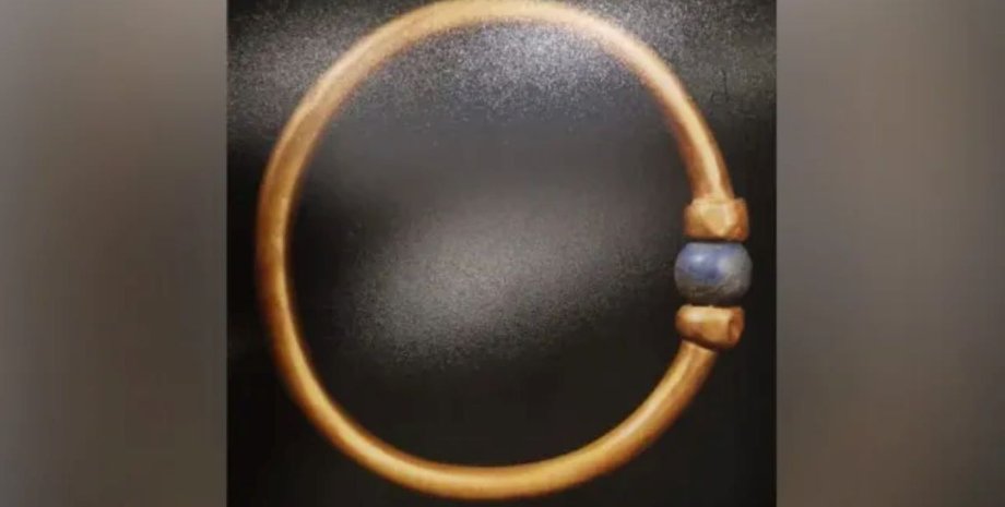 золотой браслет в Египте похитили золотой браслет