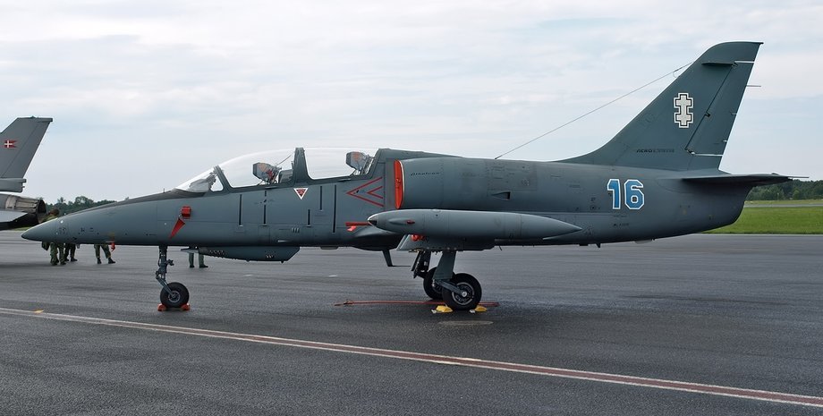 передача самолета украине