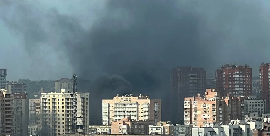 Обстрел Донецка, дым Донецк, взрывы Донецк, взрывы Донецк