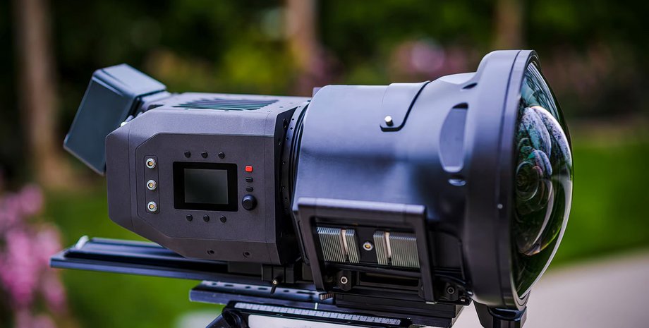 Big Sky, 18К камера