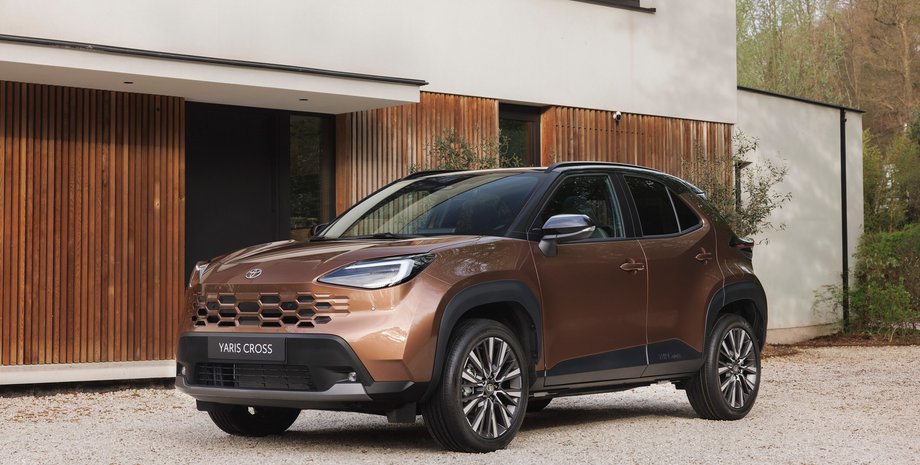 новая Toyota Yaris Cross