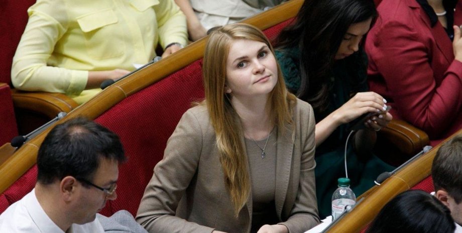 Анна Колесник зі "Слуги народу" більше не народний депутат